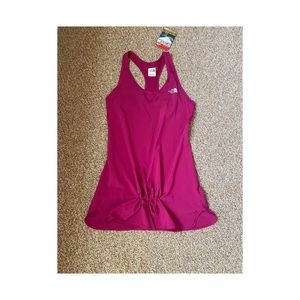 Brand NEW! The North Face top